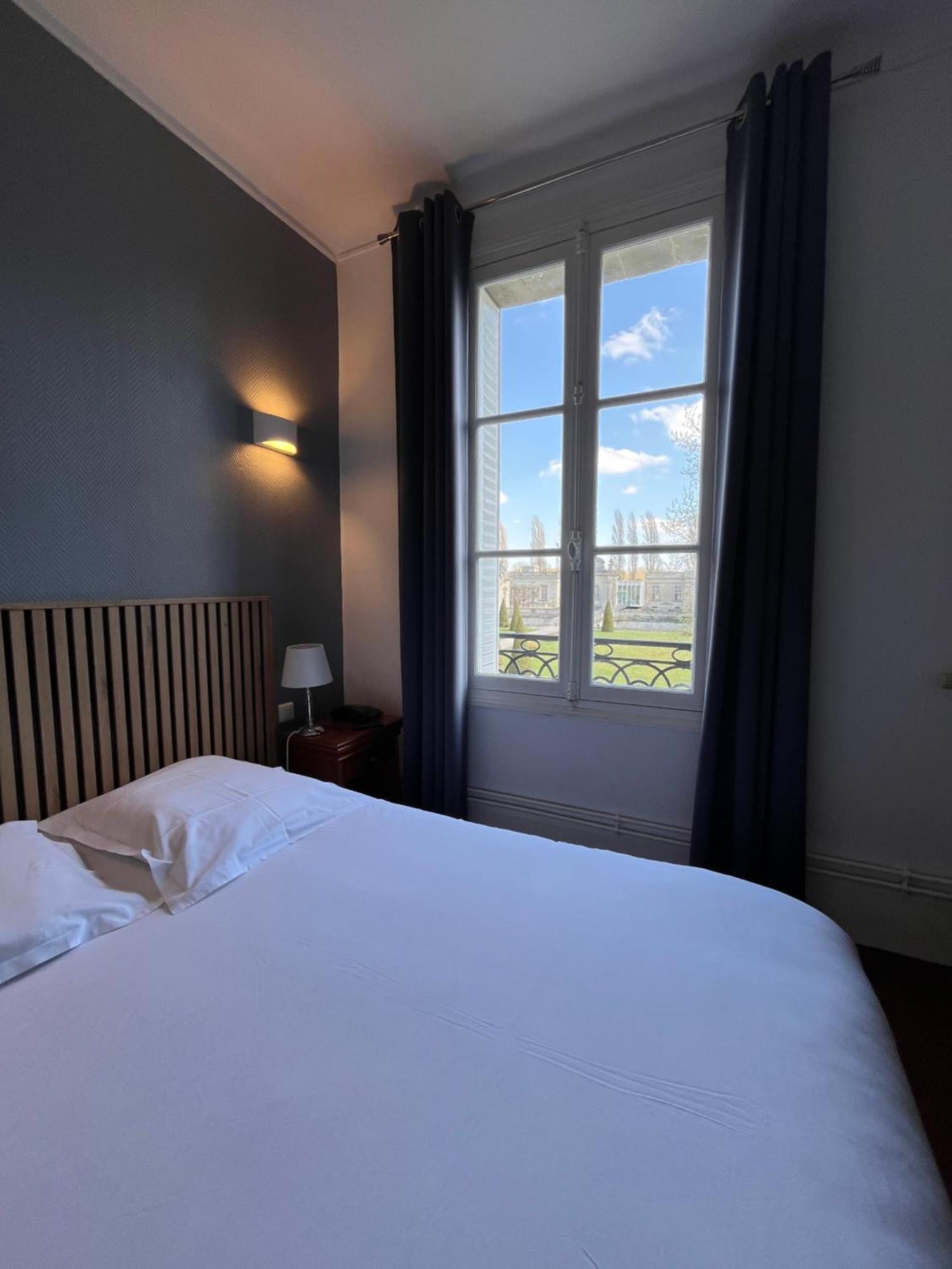 Hostellerie Le Griffon Blerancourt Exterior photo
